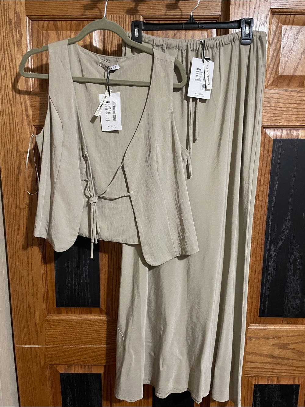 Ava & Ever Light Tan Tie-Front Sleeveless Vest and Matching Long Skirt. NWT’s.